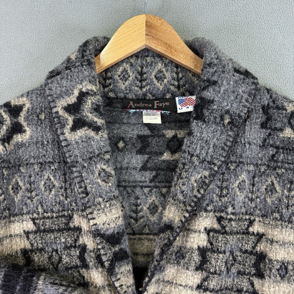 Andrea Faye Jacket Womens Large Grey Aztec Navajo Cabin Shawl Vintage USA - Picture 3 of 9